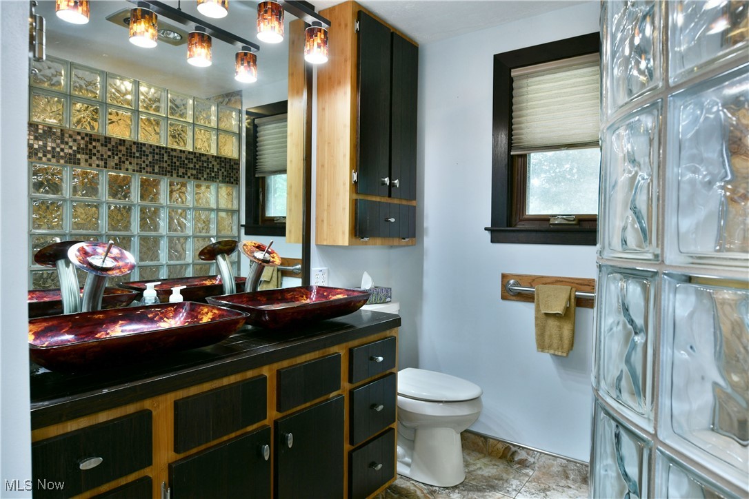 2942 Barclay Messerly Road, Southington, Ohio image 23