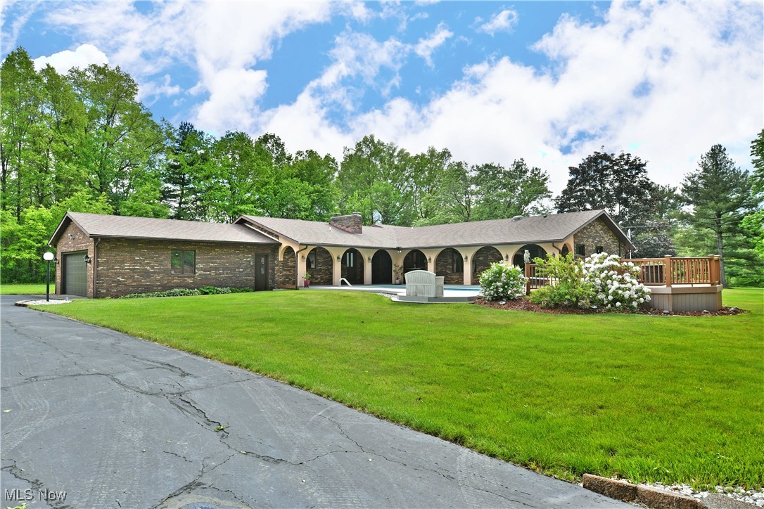 2942 Barclay Messerly Road, Southington, Ohio image 4