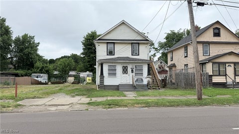 Apartment For Rent - 1433 Kenmore Boulevard<br/> Akron, OH 44314