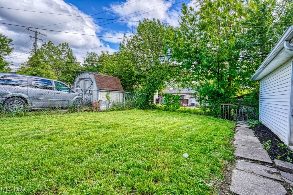 8208 Vista Avenue, Garfield Heights, Ohio image 29