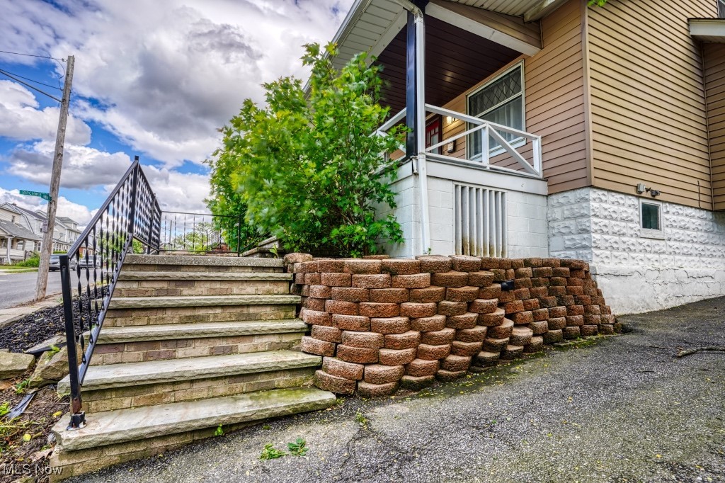 8208 Vista Avenue, Garfield Heights, Ohio image 3