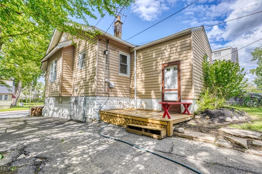 8208 Vista Avenue, Garfield Heights, Ohio image 27