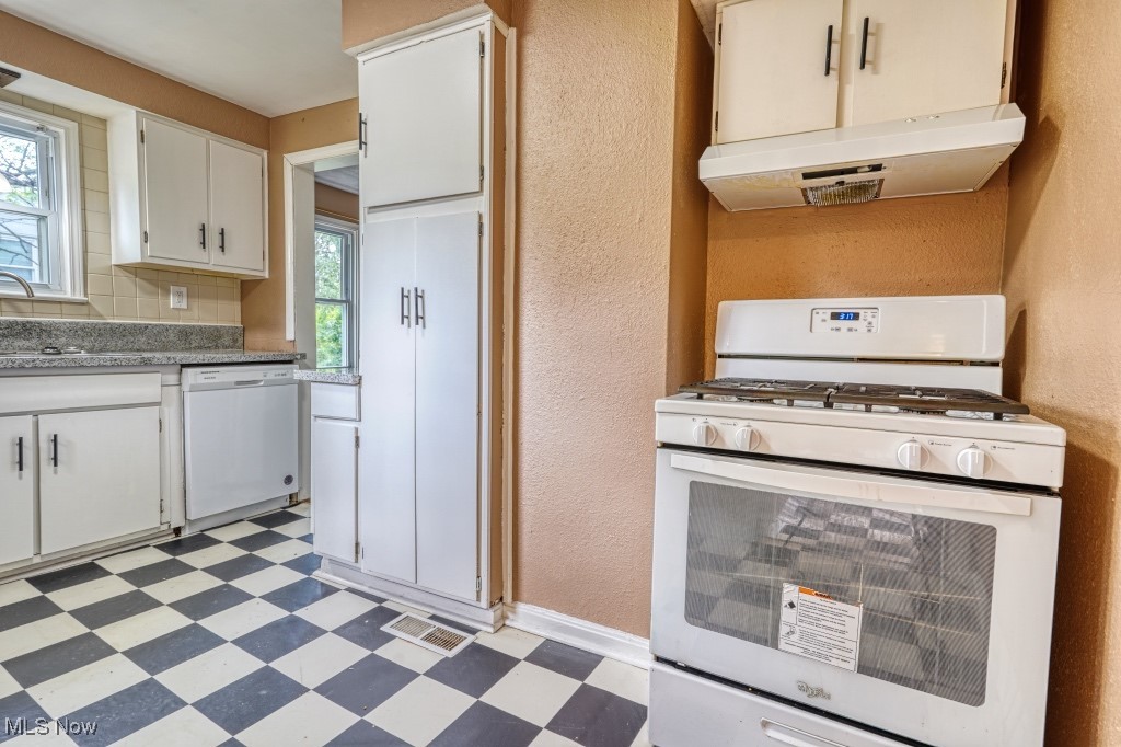 8208 Vista Avenue, Garfield Heights, Ohio image 12