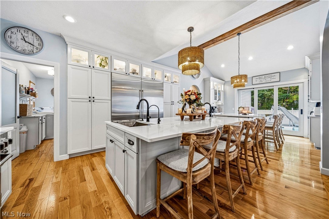 305 W Cedar Street
