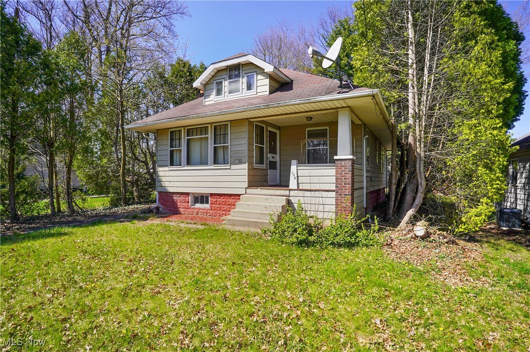 196 Maywood Drive, Youngstown, Ohio image 3