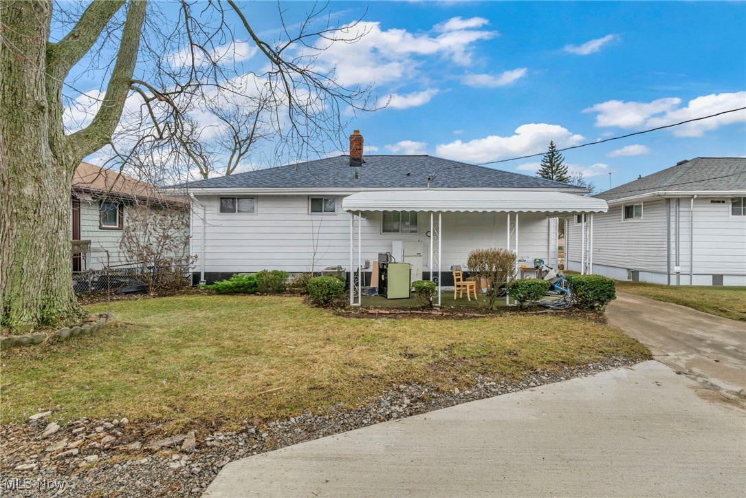 15954 Birchcroft Drive, Brook Park, Ohio image 38