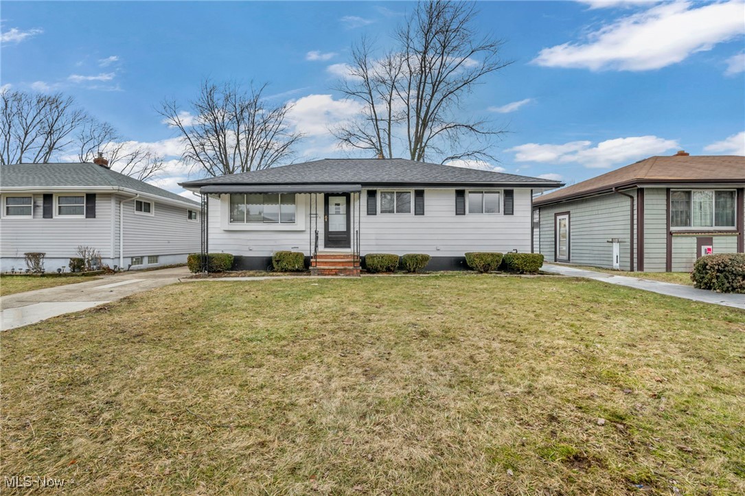 15954 Birchcroft Drive, Brook Park, Ohio image 1