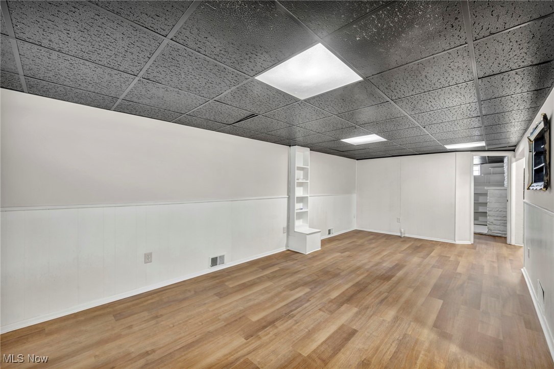 15954 Birchcroft Drive, Brook Park, Ohio image 33