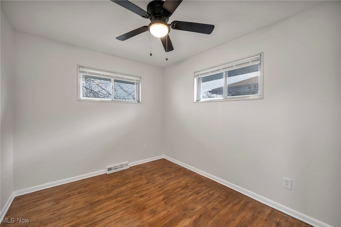 15954 Birchcroft Drive, Brook Park, Ohio image 22