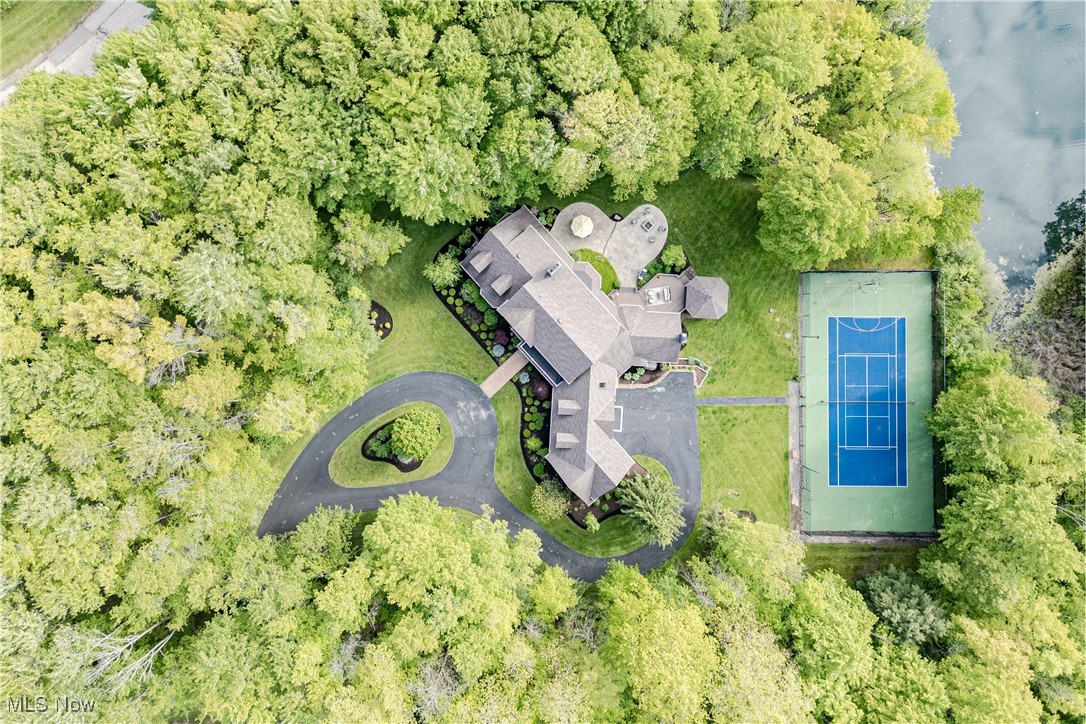 17980 Windy Lakes Circle, Chagrin Falls, Ohio image 48