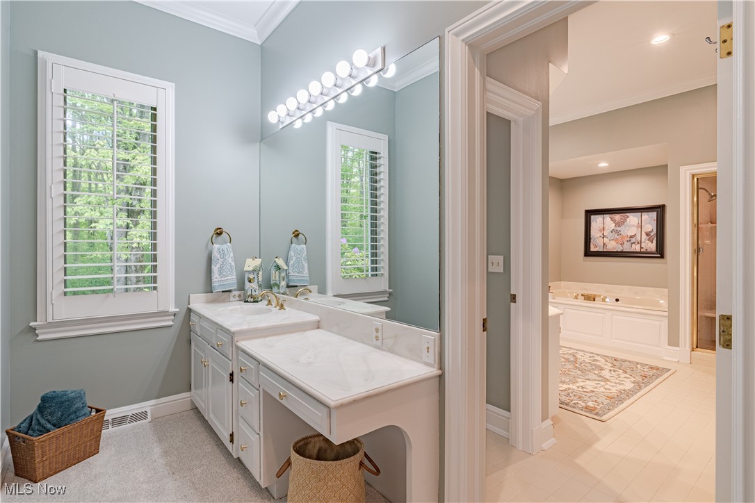 17980 Windy Lakes Circle, Chagrin Falls, Ohio image 24