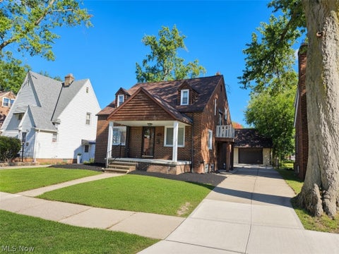 Homes For Sale - 781 E 236th Street<br/> Euclid, OH 44123
