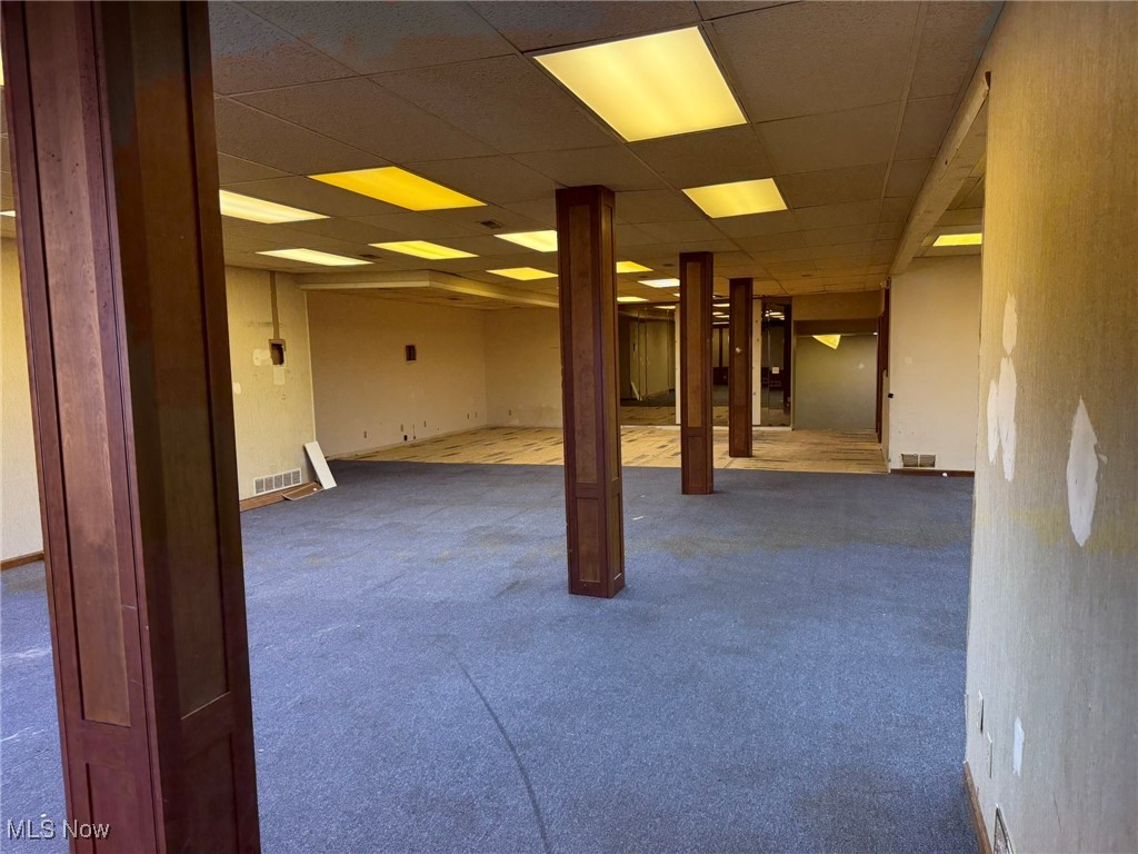 Town/Parkersburg - Commercial Sale