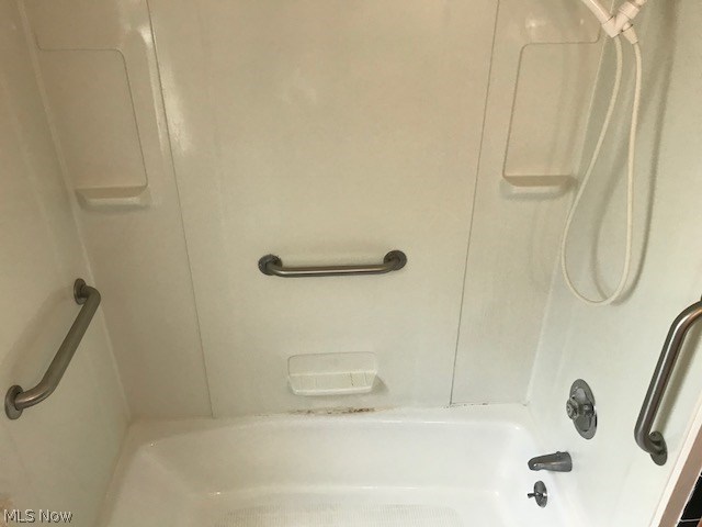 Lyndhurst Manor - Residential