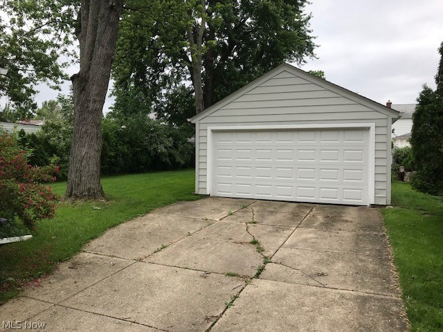 Lyndhurst Manor - Residential