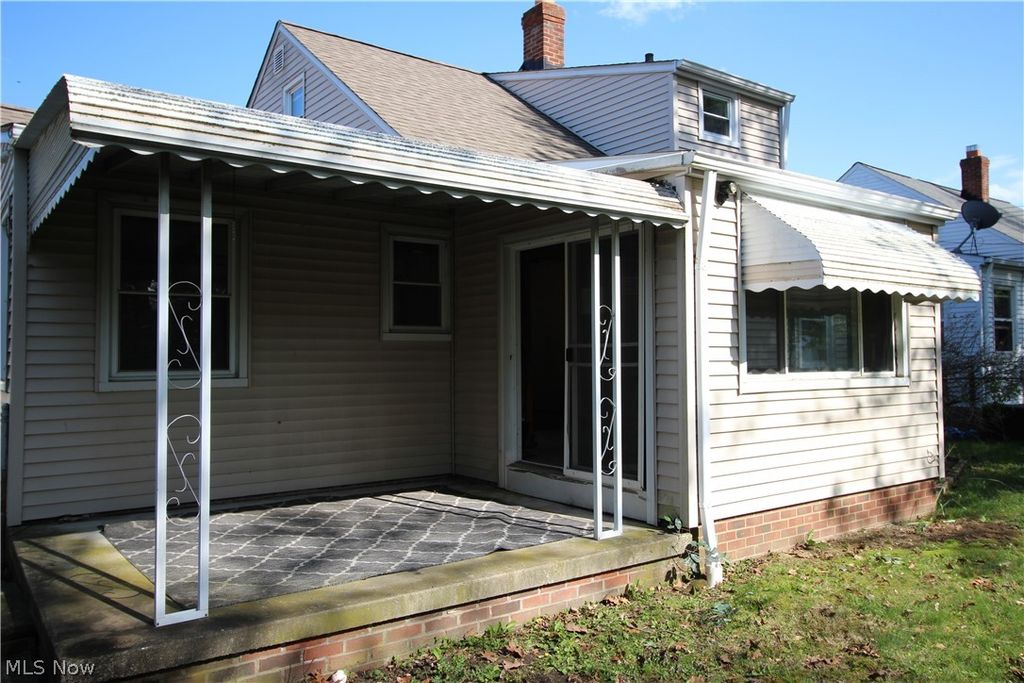 Photo of 346 Walworth Avenue, Euclid, OH 44132 (MLS # 5207148)