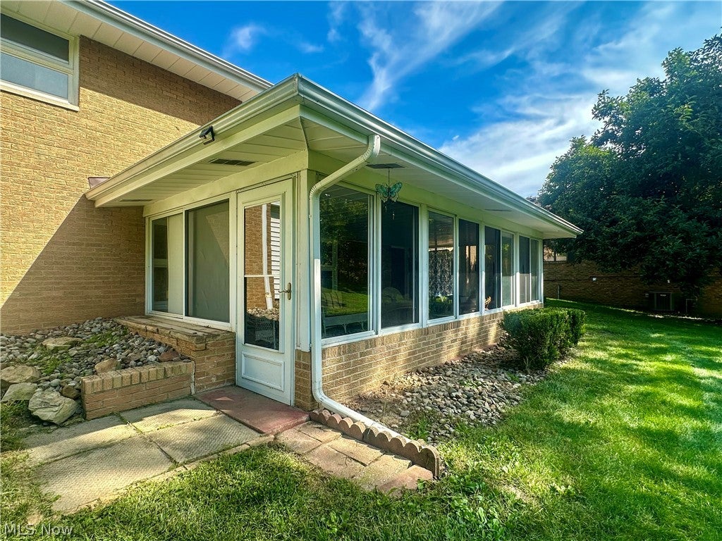 1525 Bellvue Drive