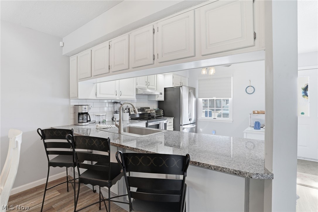 Creekside Condos - Residential