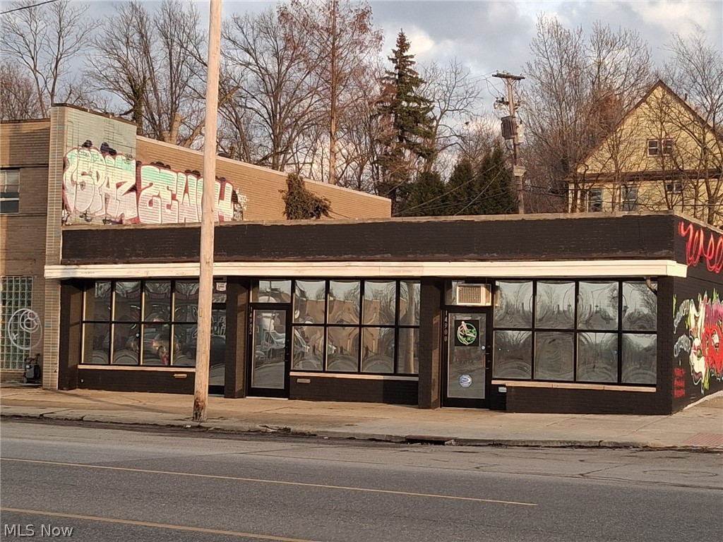 14900 E Euclid Avenue E