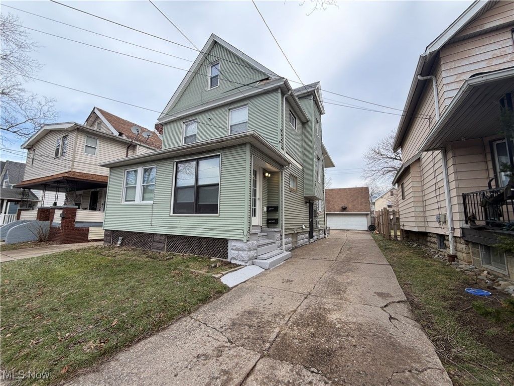 Photo of 2183 W 106th Street, Cleveland, OH 44102 (MLS # 5180176)