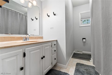 Tiny photo for 5511 Donner Drive, New Franklin, OH 44216 (MLS # 5236834)