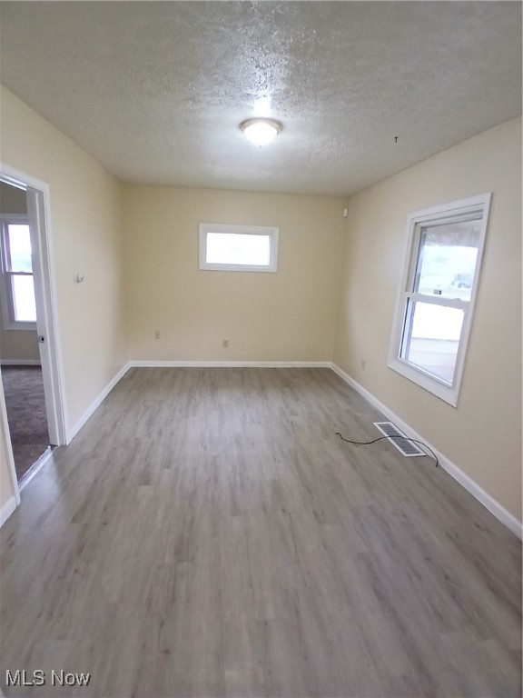 City/Youngstown - Residential Lease