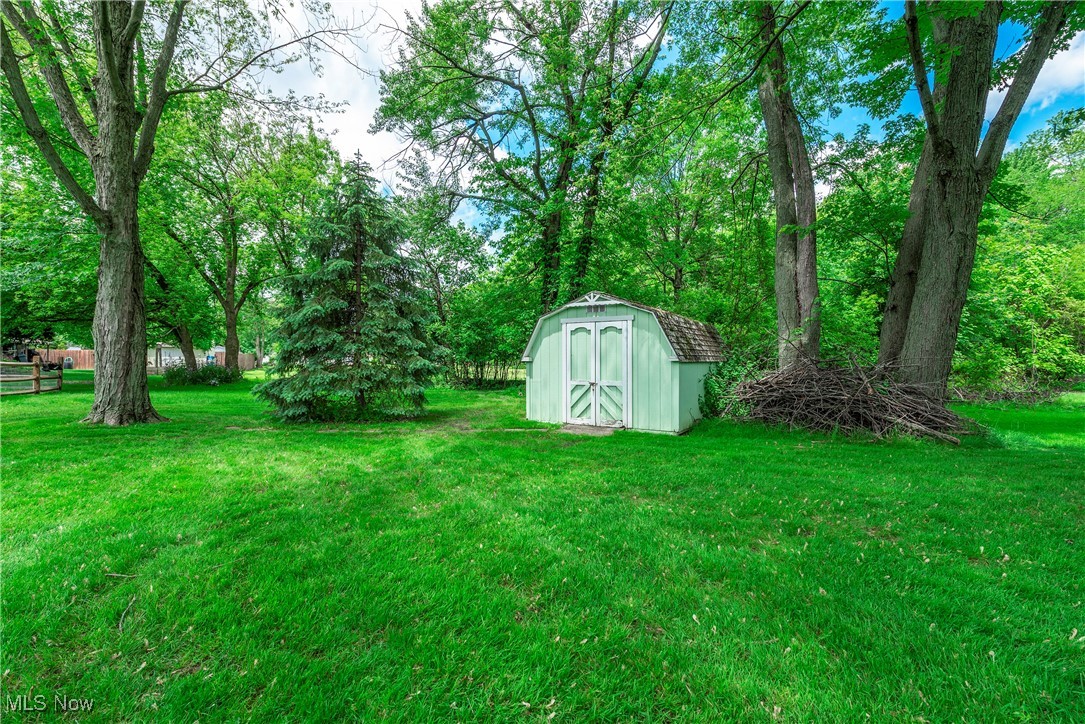 163 E Martin Street, Amherst, Ohio image 45
