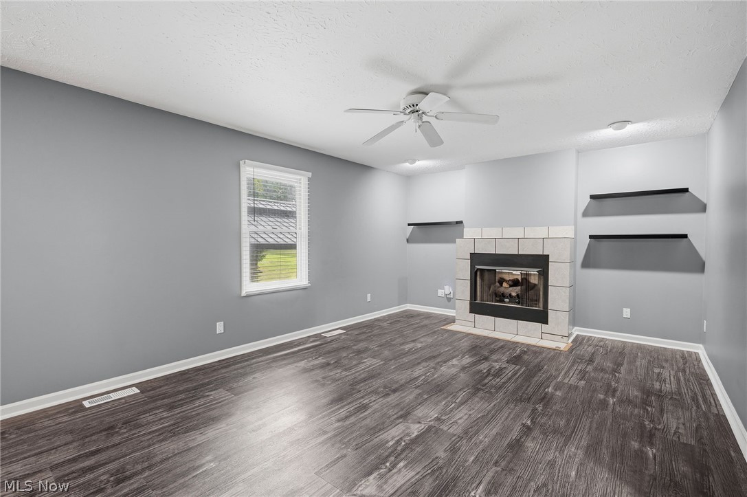 1581 Denise Drive