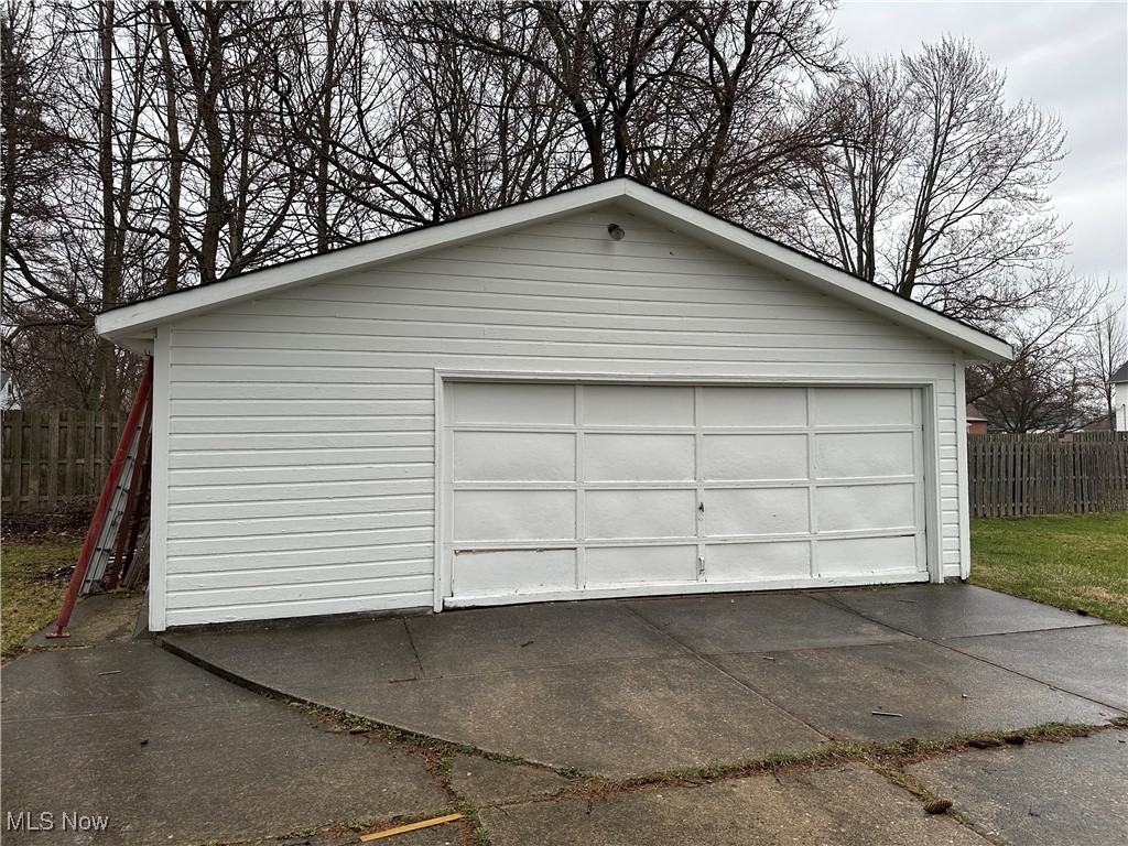 376 Runn Street, Berea, Ohio image 6