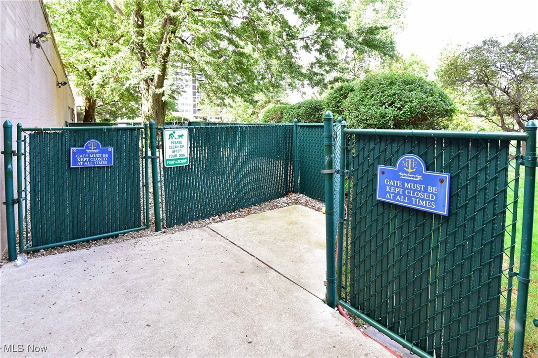 Marine Towers East Condo - Residential