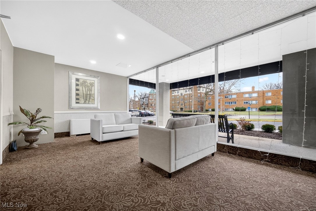 Marine Towers East Condo - Residential