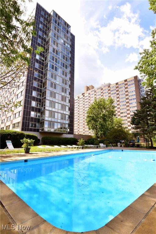 Marine Towers East Condo - Residential