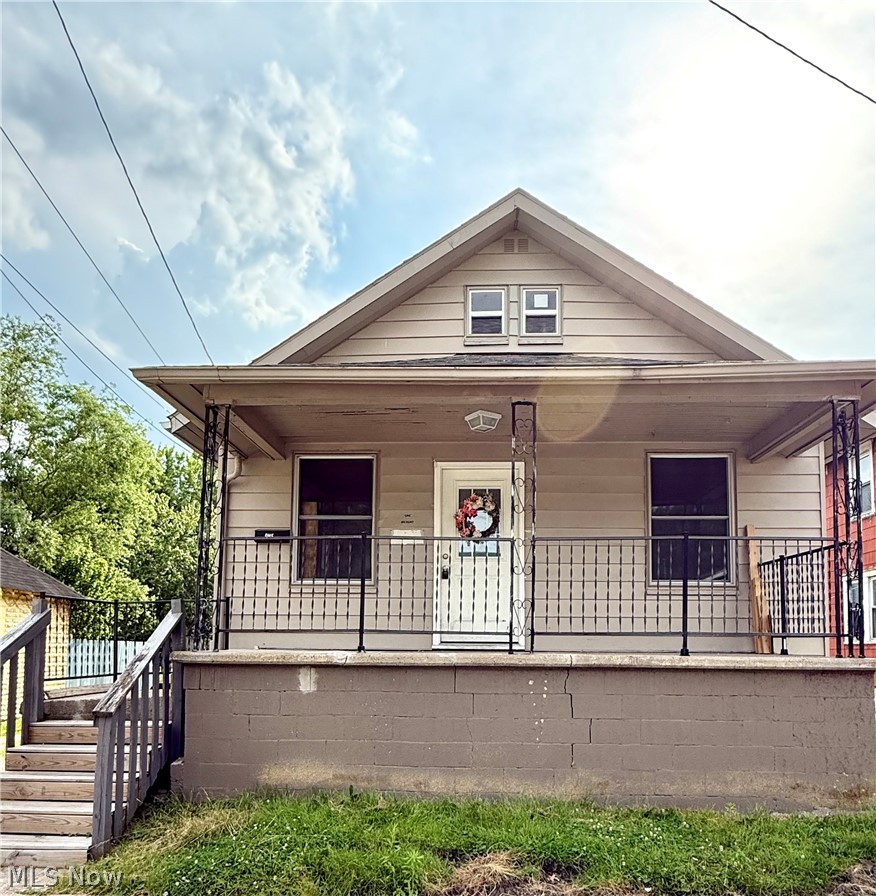 Photo 1 of 18 — 1 Hickory Avenue, Moundsville, WV 26041