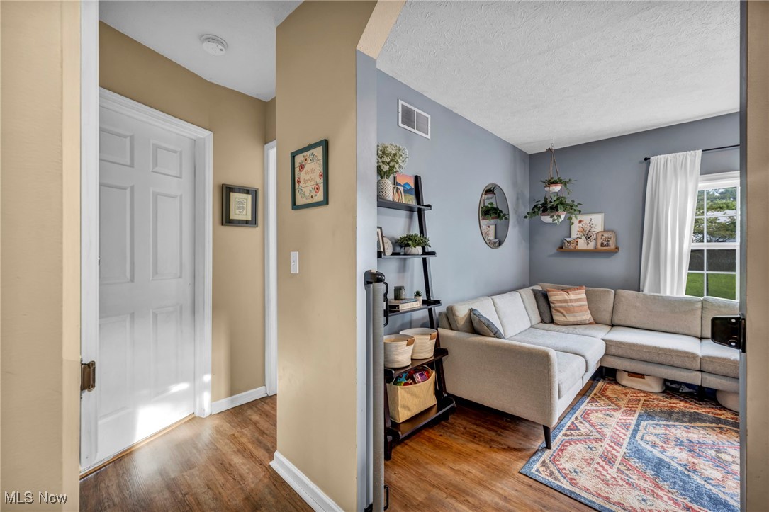 198 E Catawba Avenue, Akron, Ohio image 12