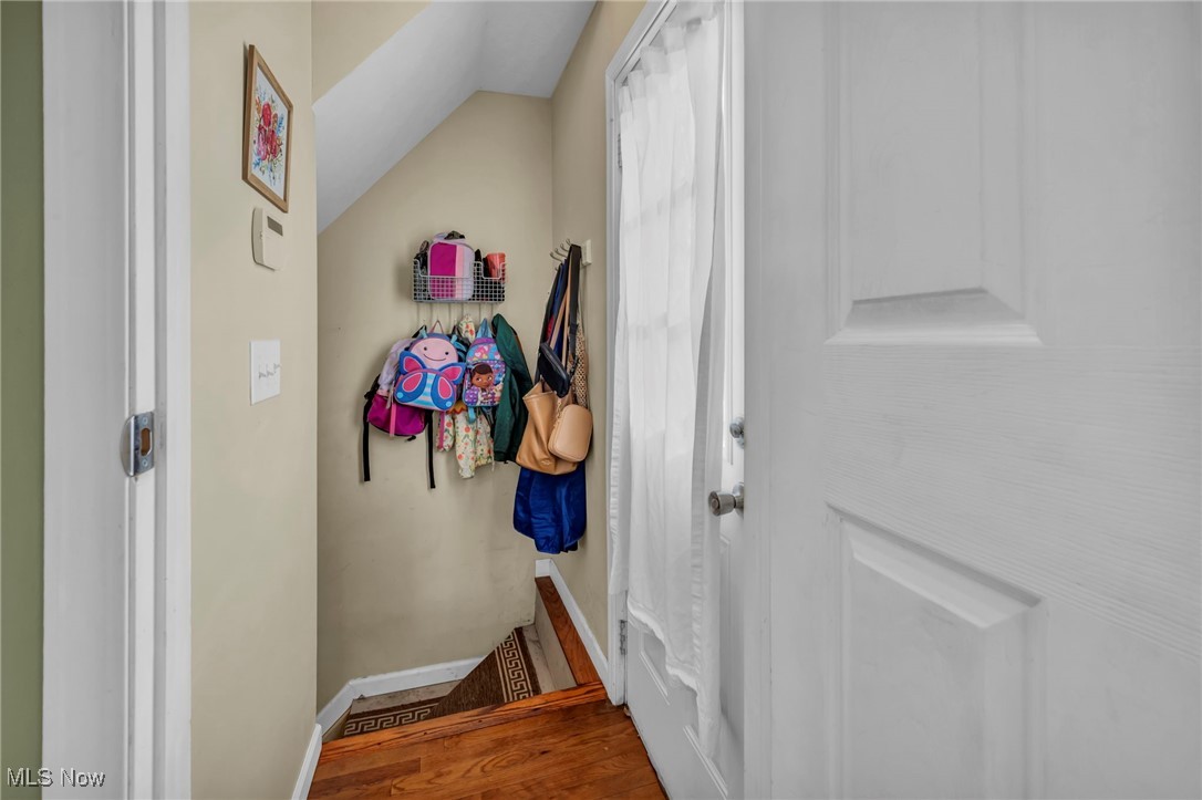 198 E Catawba Avenue, Akron, Ohio image 37