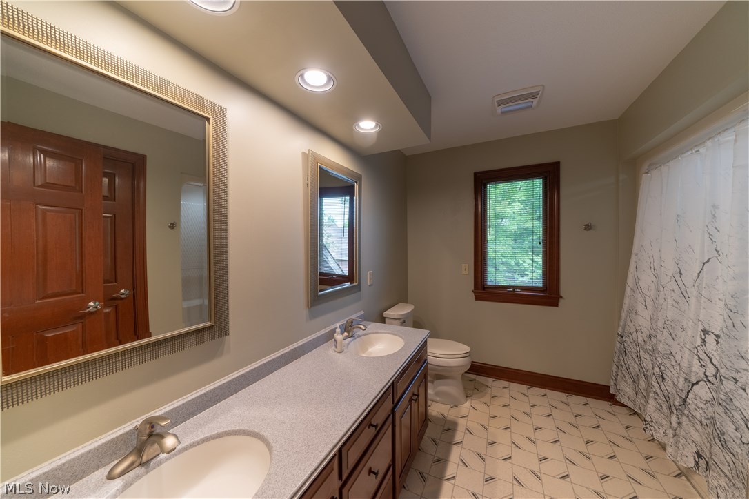 Bob O Link - Residential