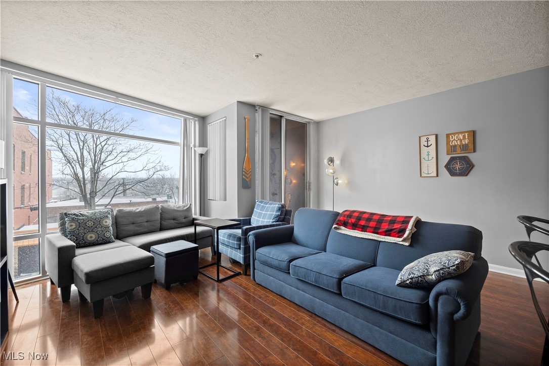 Stonebridge Condos - Residential