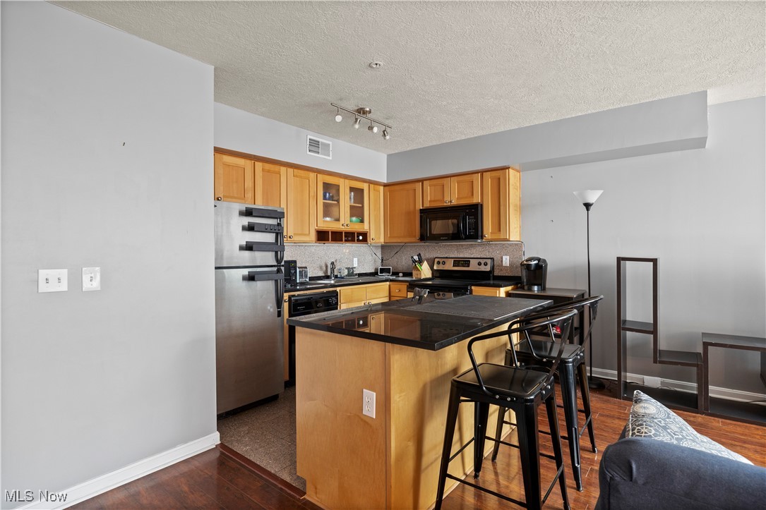 Stonebridge Condos - Residential