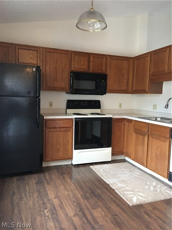 Sturbridge Commons Cluster Homes - Residential