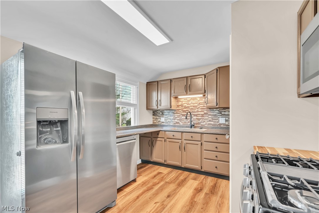 Bonnie Brae - Residential