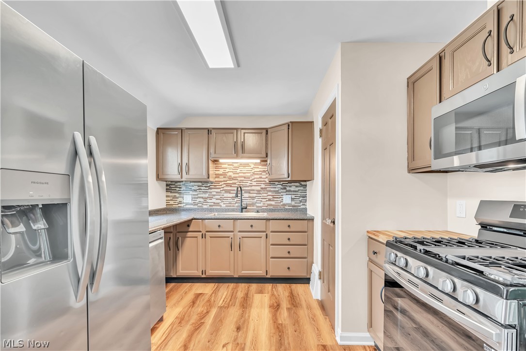 Bonnie Brae - Residential