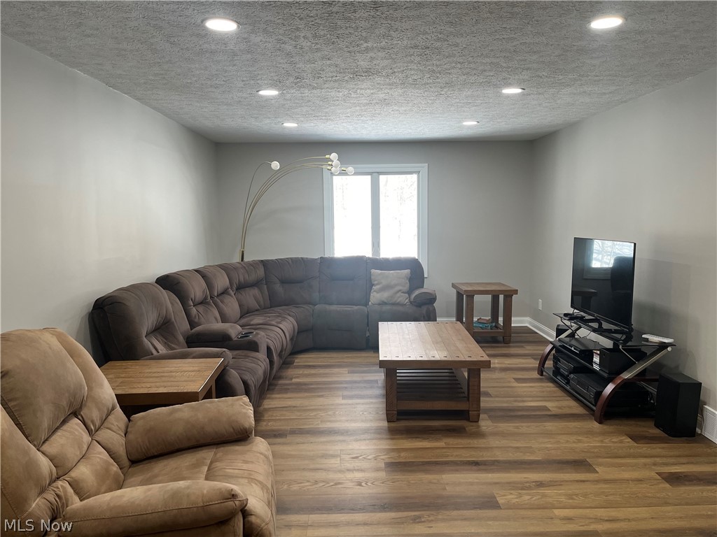 13325 Longspur Court