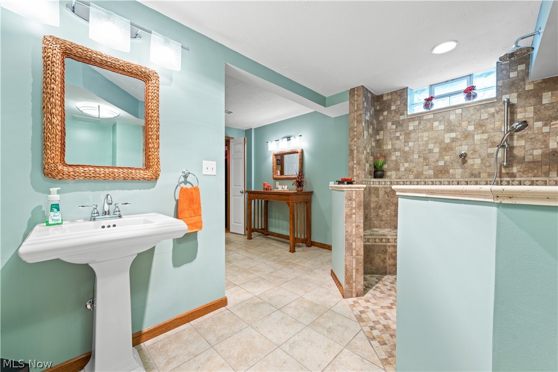 Charter Lakes Estates Ph V - Residential