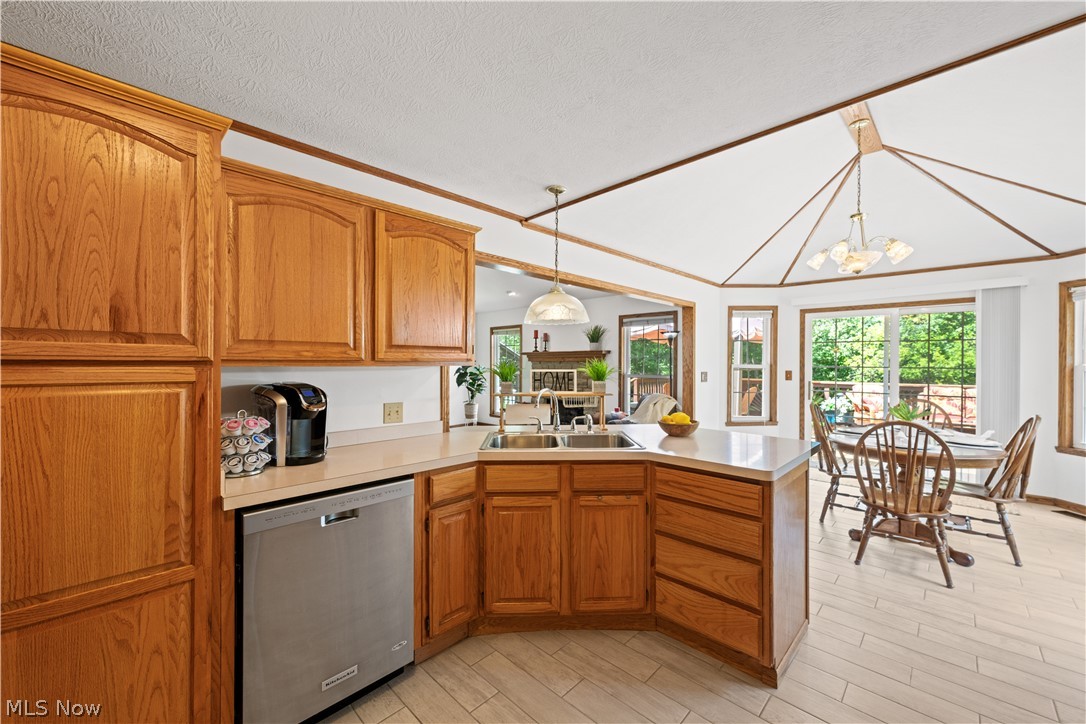 Charter Lakes Estates Ph V - Residential