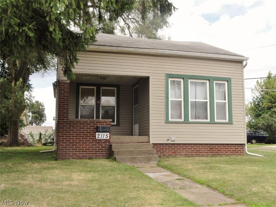 800 sq ft ranch.  Home features 2 bedrooms, a large living room, and an oversized garage. Taxes based on Homestead Exemption.