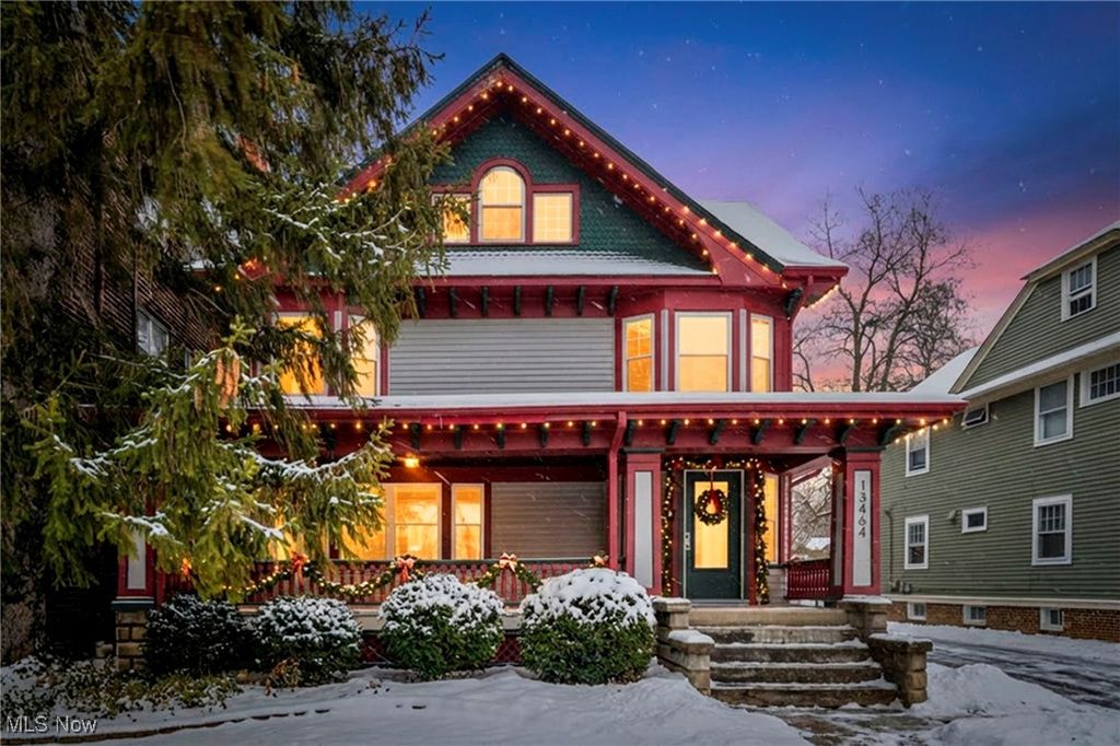 Photo of 13464 Clifton Boulevard, Lakewood, OH 44107 (MLS # 5178179)