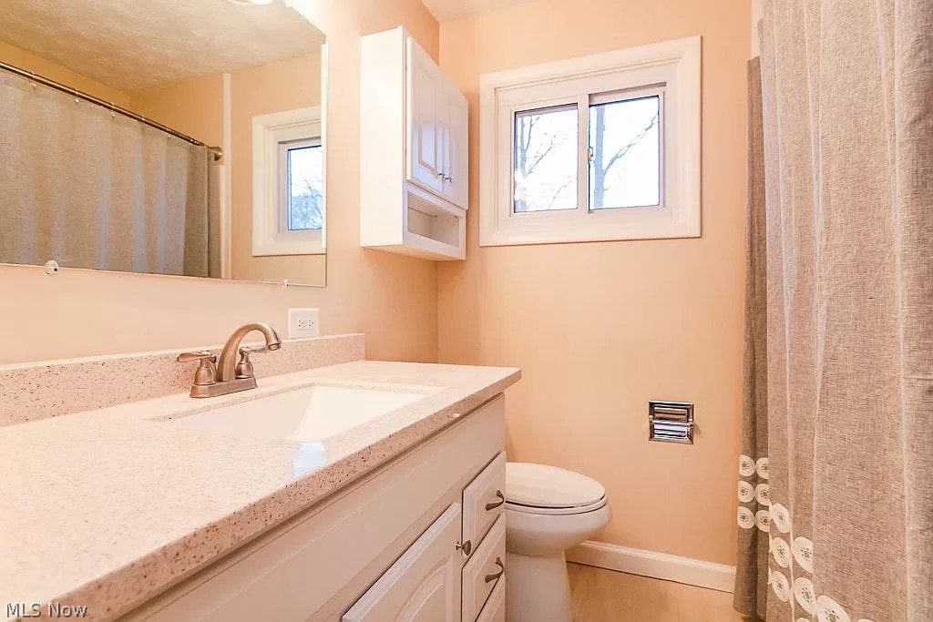 Cuyahoga Manor - Residential