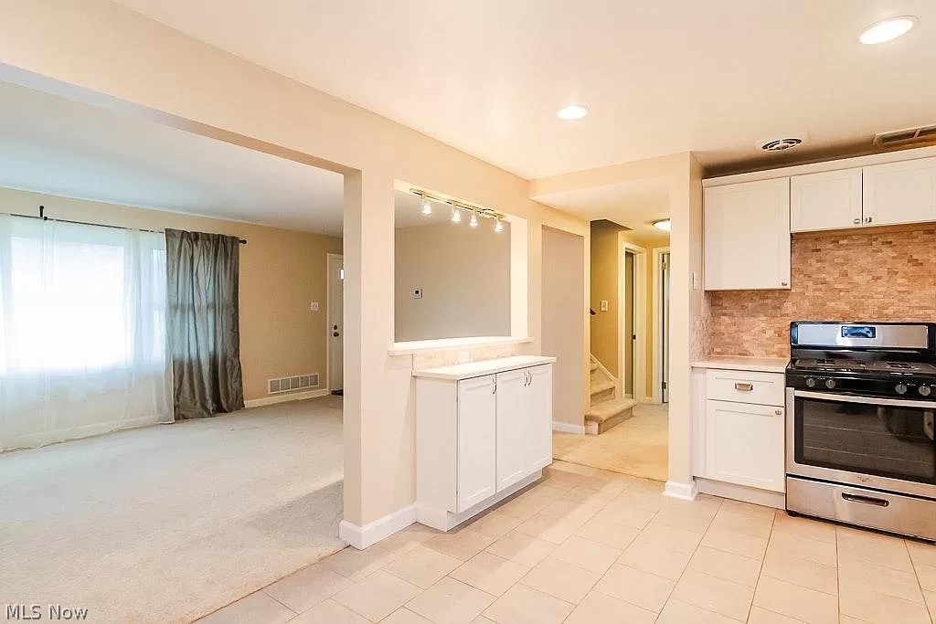 Cuyahoga Manor - Residential