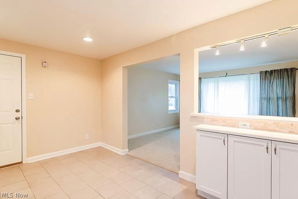 Cuyahoga Manor - Residential