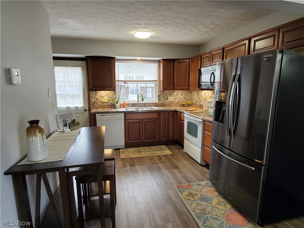 Parkside Condominiums - Residential